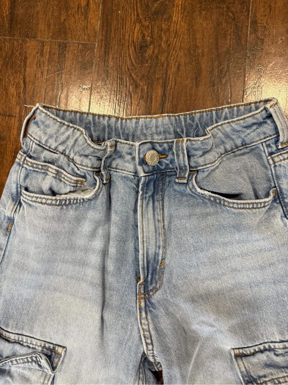 H&M Boys Loose Fit Cargo Jeans, 10-11Y, US 12, Light Wash, Baggy Denim